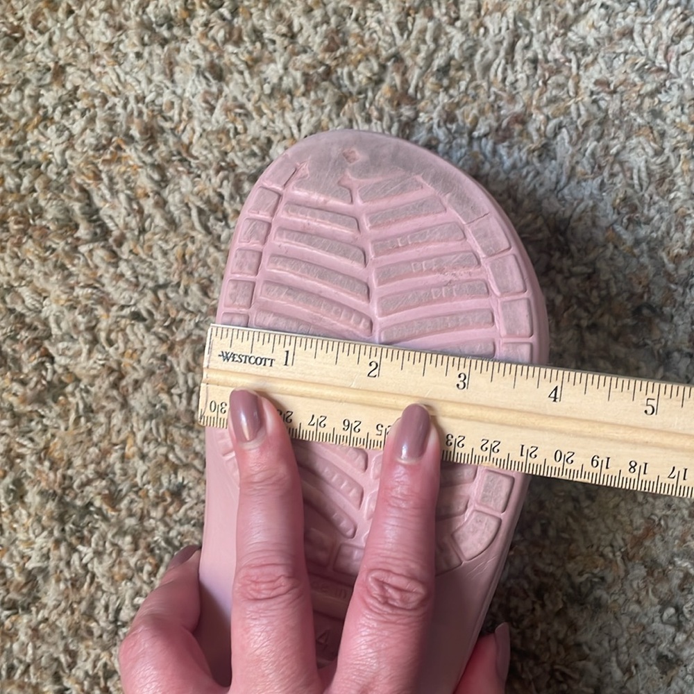 Pink clogs - Picture 11 of 12
